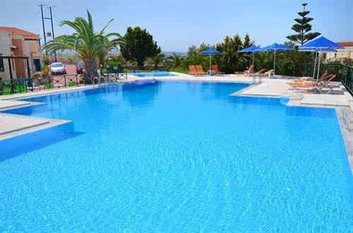 Aparthotel Aloni 3*